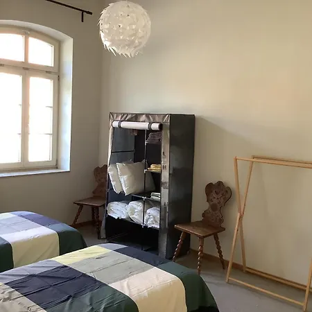 - Zu Den Zwei Linden Apartment *